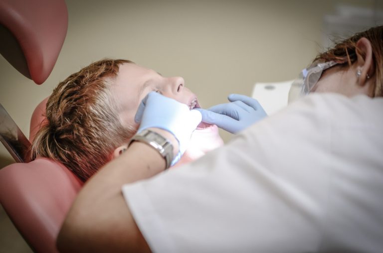 Leczenie endodontyczne zęba
